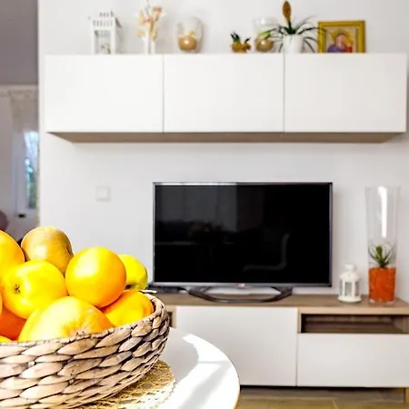 Вилла With 3 Bedrooms In With Wonderful Sea View Private Pool Enclosed Garden 100 M From The Beach Дения