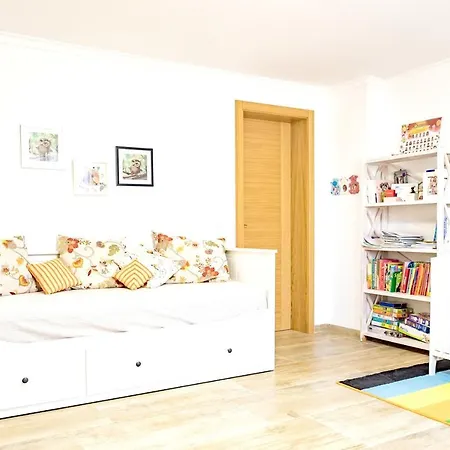 With 3 Bedrooms In With Wonderful Sea View Private Pool Enclosed Garden 100 M From The Beach *