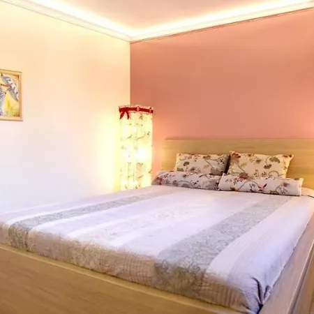 With 3 Bedrooms In With Wonderful Sea View Private Pool Enclosed Garden 100 M From The Beach Villa