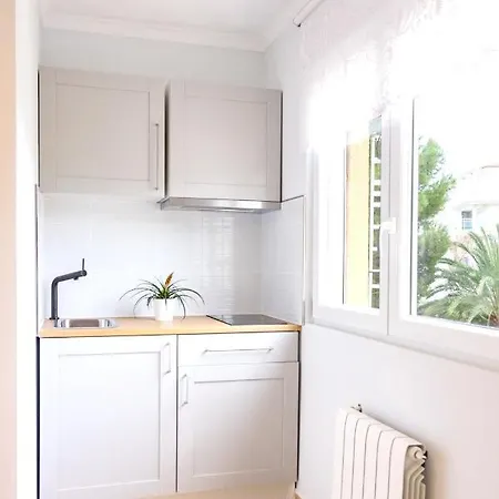 Villa With 3 Bedrooms In With Wonderful Sea View Private Pool Enclosed Garden 100 M From The Beach *