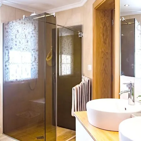 With 3 Bedrooms In With Wonderful Sea View Private Pool Enclosed Garden 100 M From The Beach